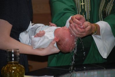 هل يجبْ تعميد الأطفال ؟