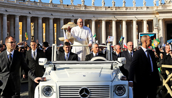 8 دروس قيادية من البابا فرنسيس! المعنى الحقيقي للقيادة