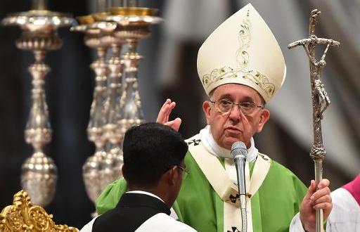 البابا للأساقفة: أصغوا بتواضع وتكلموا بصراحة… في كلمته خلال الجلسة الأولى من السينودس