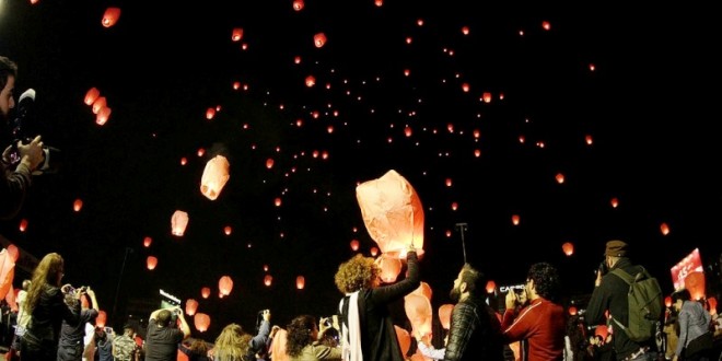 إنارة سماء بيروت بمئات الأضواء النارية في الذكرى المئوية للابادة الارمينة