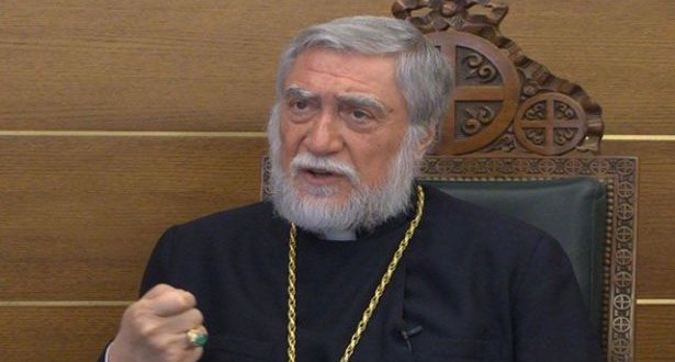 الطائفة الأرمنية الأرثوذكسية احتفلت بعيد الميلاد آرام: لا نستطيع تخيّل بقاء لبنان بلا رئيس