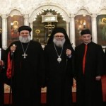 من اليمين البطاركة، يونان، الراعي، اليازجي، أفرام، لحام في الكاتدرائية المريمية في دمشق أمس.