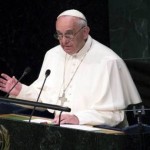 البابا يتحدث أمام قمة التنمية المستدامة في الأمم المتحدة الجمعة. (رويترز)
