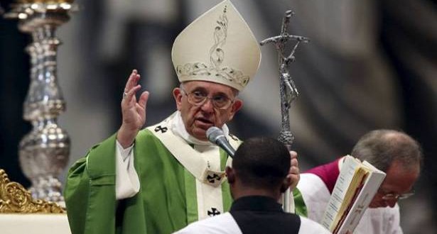 البابا فرنسيس يترأس القداس الإلهي في ختام سينودس الأساقفة من أجل الأمازون
