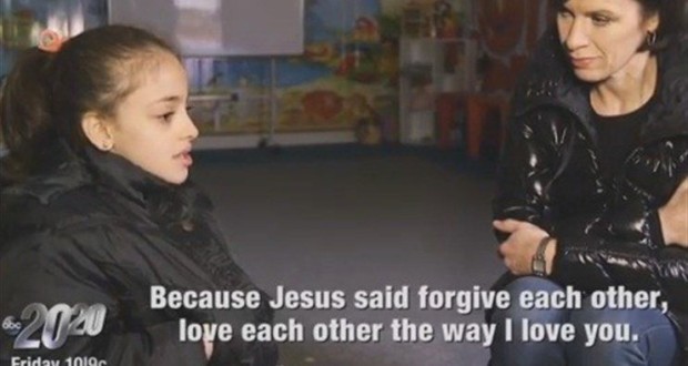 طفلة مسيحية لفتت انتباه العالم: “سامحوا داعش”