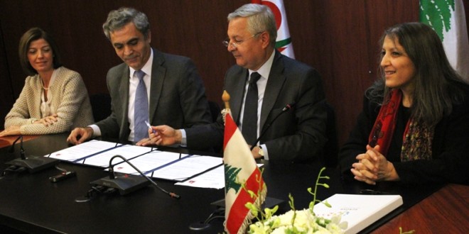 السيد حسين في توقيع اتفاقية مع الجامعية للاعنف وحقوق الإنسان: نموذج جديد في لبنان وربما في العالم العربي