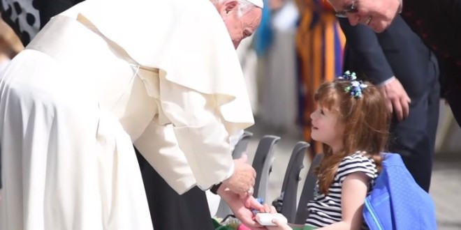 البابا فرنسيس يستقبل أعضاء جماعة كابوداركو التي تعنى بمساعدة المعوقين