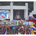 شباب العالم أجمع يرحبون بقداسة البابا فرنسيس في كراكوفيا