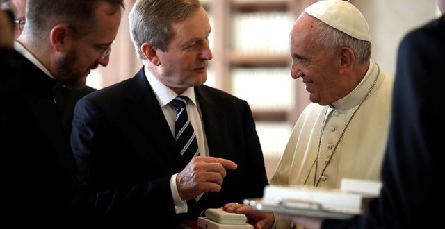 البابا فرنسيس يستقبل رئيس وزراء ايرلندا