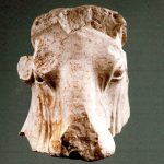 الثقافة تبلغت إمكانية استرداد منحوتة رأس ثور من نيويورك وستواصل جهودها لاستعادة القطع الأثرية المنهوبة خلال الحرب
