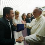 البابا فرنسيس يبارك زواج الدكتور شربل سعاده والشاعرة ماريا تيمتشوك