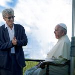 الصور الأولى لوثائقي ويم وندرز الجديد حول البابا