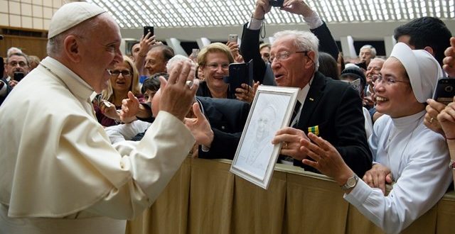 البابا يستقبل أعضاء الإتحاد الإيطالي للحائزين على وسام استحقاق خاص بالعمل