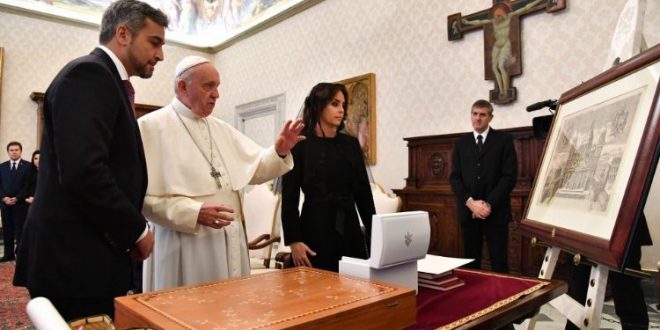 البابا فرنسيس يستقبل رئيس جمهورية باراغواي السيد ماريو عبدو بينيتيز