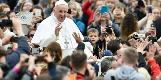 في مقابلته العامة البابا فرنسيس: كل دعوة مسيحيّة هي زوجيّة لأنها ثمرة علاقة حب