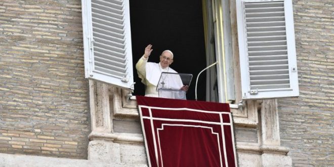 البابا فرنسيس يعبّر عن قربه من الشعب السوري ويصلّي من أجل السلام في الشرق الاوسط