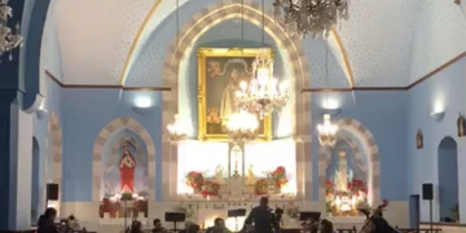 أمسية موسيقية ميلادية في كنيسة مار زخيا في عجلتون