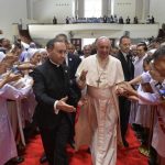 البابا فرنسيس يلتقي الكهنة والرهبان والمكرسين والمكرسات والإكليريكيين ومعلمي التعليم المسيحي في تايلاند