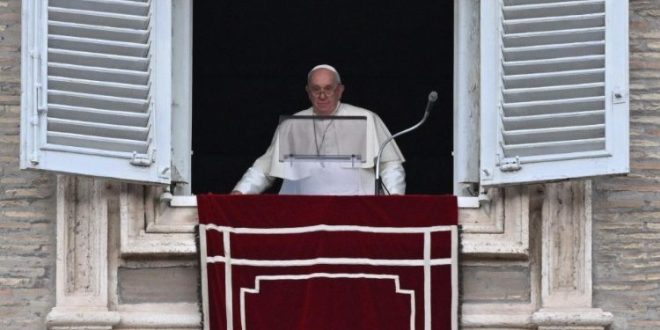 البابا فرنسيس يعبّر عن قربه من جميع الذين يعانون فلسطينيين وإسرائيليين