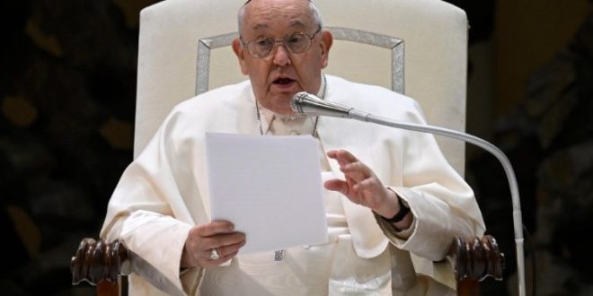 في تعليمه حول الرذائل والفضائل البابا فرنسيس يتحدث عن رذيلة الحزن