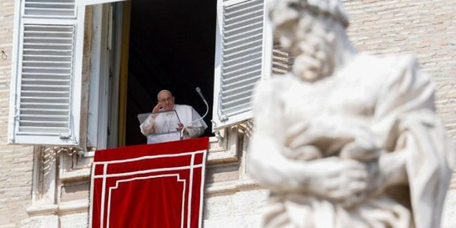 البابا فرنسيس: إنَّ يسوع لا يمنع عنا الشدائد، لكنه يساعدنا على مواجهتها
