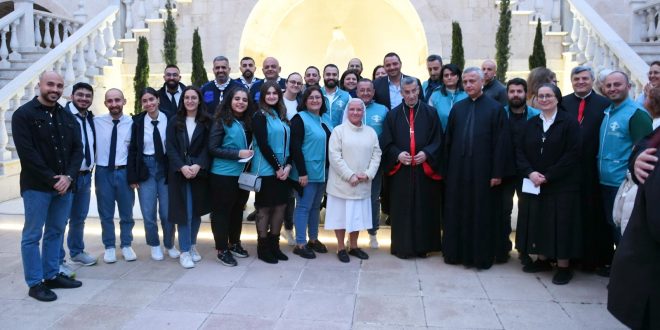 مكتب راعويّة الشبيبة البطريركيّ يرفع مع البطريرك الراعي وشبيبة الجنوب <strong>“أشرعة السلام” استجابةً لنداء قداسة البابا</strong>